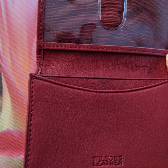 Small Bi-fold Red Leather Wallet - NWOT - Picture 3 of 3